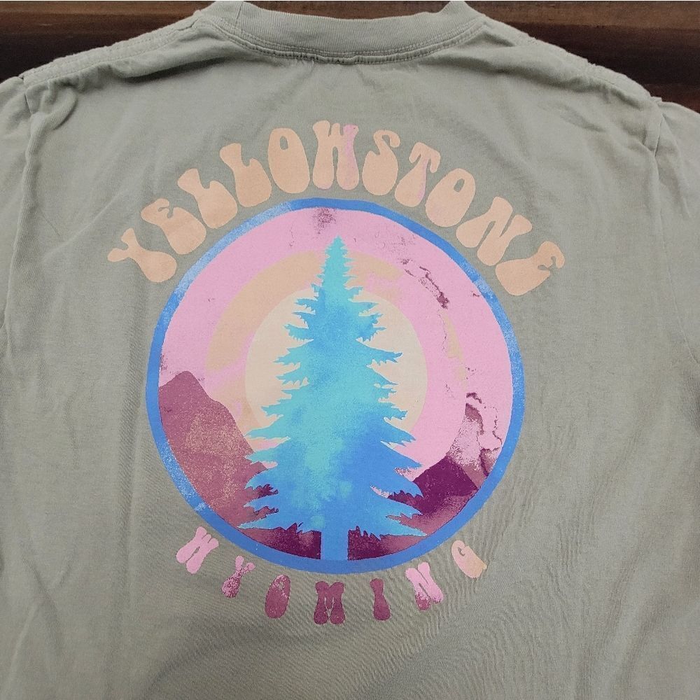 Bowery Yellowstone Graphic Short Sleeve Beige T-shirt Men's Size S 100% Cotton - Picture 4 of 7